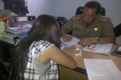 Diduga Cabe-cabean, Pemandu Karaoke Digaruk Satpol PP