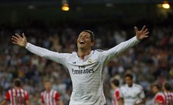 Ronaldo-Benzema Bawa Madrid Unggul Tiga Gol