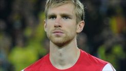 Mertesacker: Arsenal Harus Latihan Lebih Keras