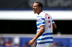 Rio Ferdinand Gantung Sepatu di Akhir Musim