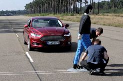 Ford Gunakan Teknologi untuk Hindari Tabrakan