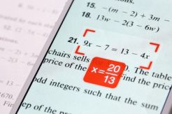 Aplikasi PhotoMath Permudah Hitung Soal Matematika