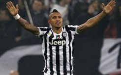 Vidal Bawa Si Nyonya Tua Sementara Unggul