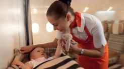 Flying Nanny, Pengasuh Anak Saat Terbang