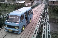 Perbaikan Jembatan Darurat di Manado Tunggu Arahan Presiden