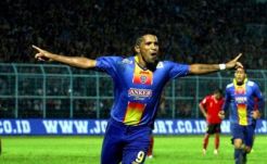 Gol Beto, Buat Arema Memimpin