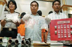 Bisnis Narkoba Dikendalikan...