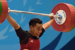 Angkat Besi Bidik Olimpiade...