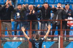 Mazzarri Perkuat Posisi