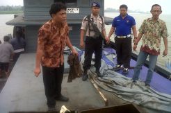 Kapal Mogok, Pencurian Minyak Digagalkan