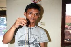 Jual Kuningan ke Toko Emas, Ganda Sitompul Ditangkap