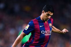 Suarez Tolak Selebrasi di Amsterdam Arena