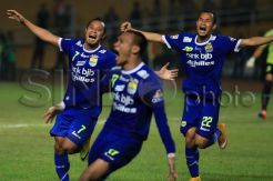 Tentukan Juara, Persib v Persipura Adu Penalti
