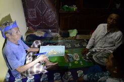 Jual Dextrometropan, Kakek-Nenek Digerebek Warga
