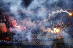 UEFA Siap Jatuhkan Sanksi Atas Insiden Kembang Api di San Siro