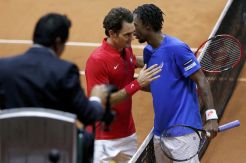 Monfils Bayar Lunas...