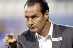 Stevens Kembali ke Stuttgart