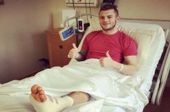 Wilshere Naik Meja Operasi
