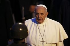 Paus Francis: ISIS Adalah...