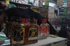 Polisi Sisir Penjual Miras di Tangsel