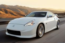 Pilihan Mesin Penerus Nissan 370Z Bertenaga Hibrid