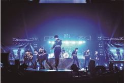 Konser Super Show 6...