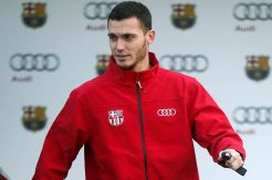 FIFA Tak Izinkan Barca Cari Pengganti Vermaelen