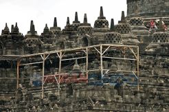 Pengelolaan Candi Borobudur...