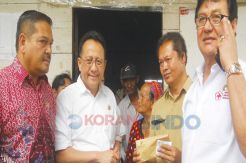 Anakku Sudah Sarjana,...