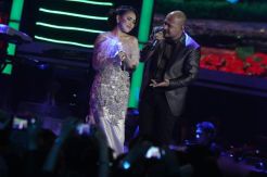 Ayu Ting Ting Gondol Dua Penghargaan