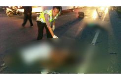 Menyebrang Jalan, Sopir dan Kernet Truk Ditabrak Bus