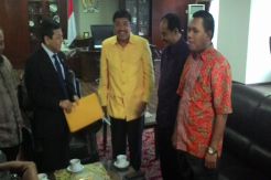 Golkar Kubu Agung Serahkan Pengurus Baru ke DPR