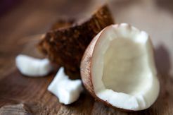 Kelapa untuk Turunkan Berat Badan