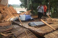 Puting Beliung Rusak...