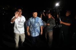 Larangan Jilbab Panjang, DPR Diminta Panggil Menteri Rini