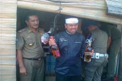 Bupati Purwakarta Pimpin Razia Miras