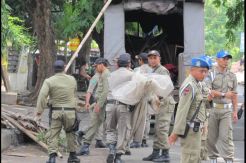 PKL Jalan Kartini Semarang Membandel