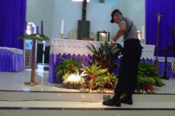 Tim Gegana Sterilkan Gereja di Kulon Progo