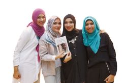 Kolaborasi Buku Dua...
