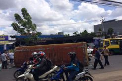 Bus Koantas Bima Teguling Karena Rebutan Penumpang
