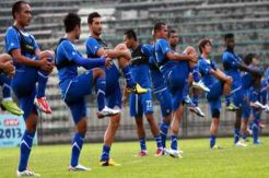 Persib Gelar Uji Coba Sebelum Bertolak ke Padang