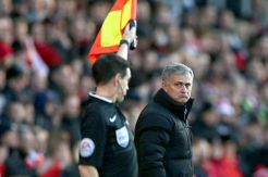 Mou Dinilai Intimidasi Wasit
