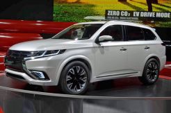 Outlander PHEV Bisa Menyuplai Listrik Rumah Saat Padam