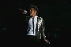 Tampil di Malam Tahun Baru, Bruno Mars Dibayar USD1 Juta