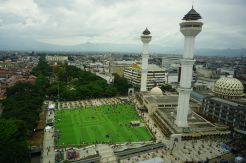 Enam Titik Pesta Kembang Api di Bandung
