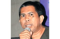 Pengamat Musik Denny...