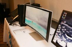 HP Perkenalkan Monitor Lengkung 4K dan 5K di CES 2015
