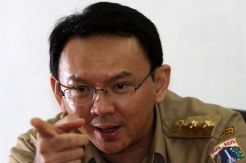 Ahok Diminta Lunasi Utang ke Warga Ibu Kota