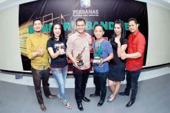 Bankir Bank BJB Sabet...