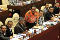 Basarnas Tegaskan Pencarian AirAsia Dilanjutkan